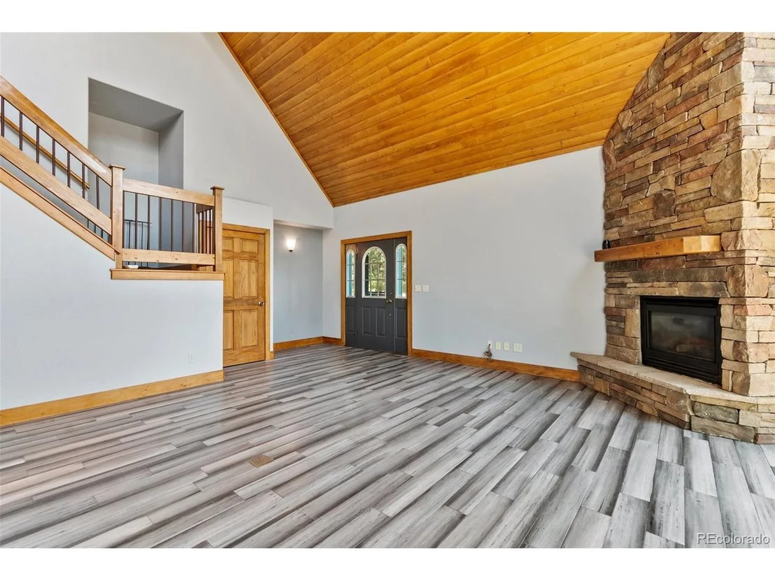 Photo of 4755 Delaware Dr