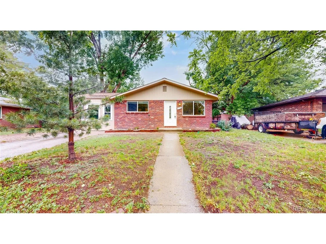 Photo of 716 Goss Dr