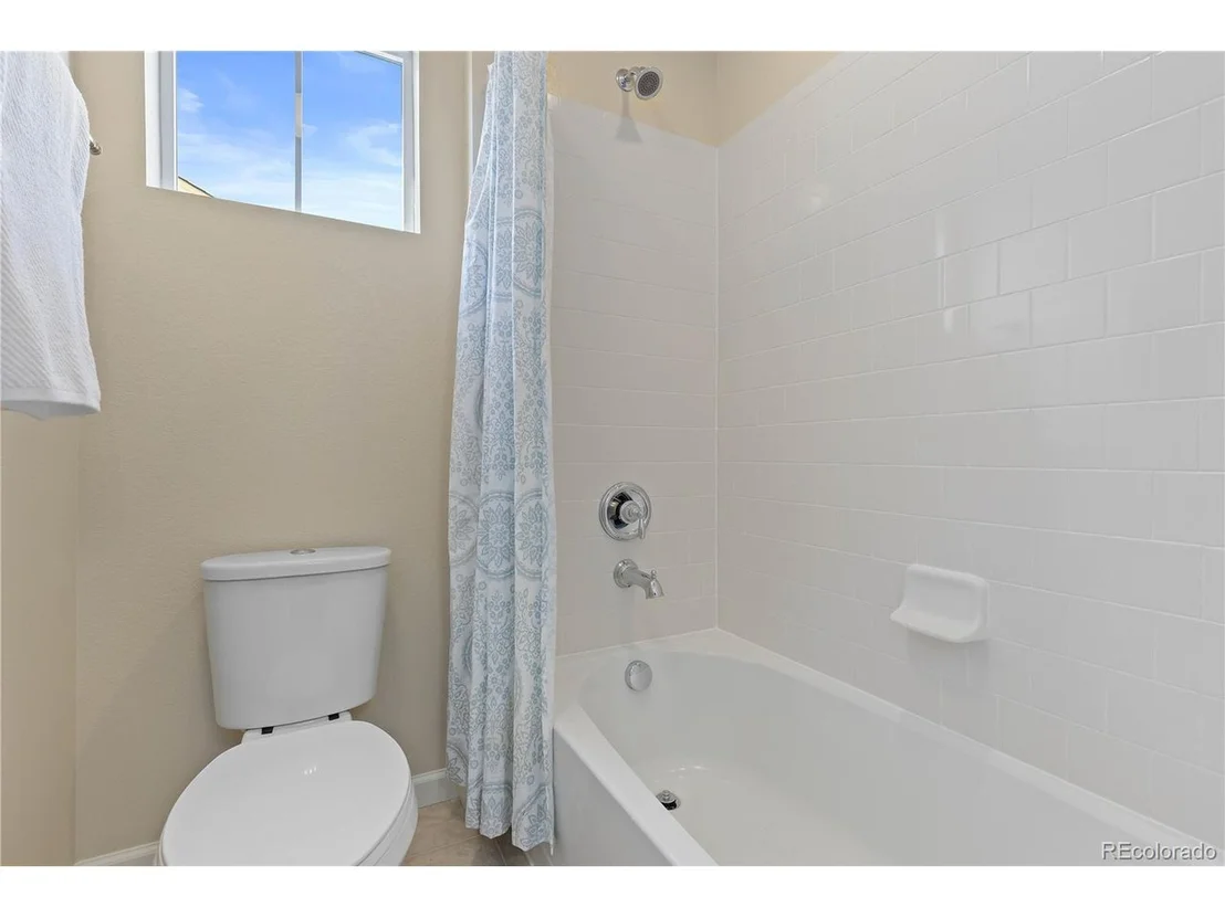 Photo of 381 Rainbow Ln