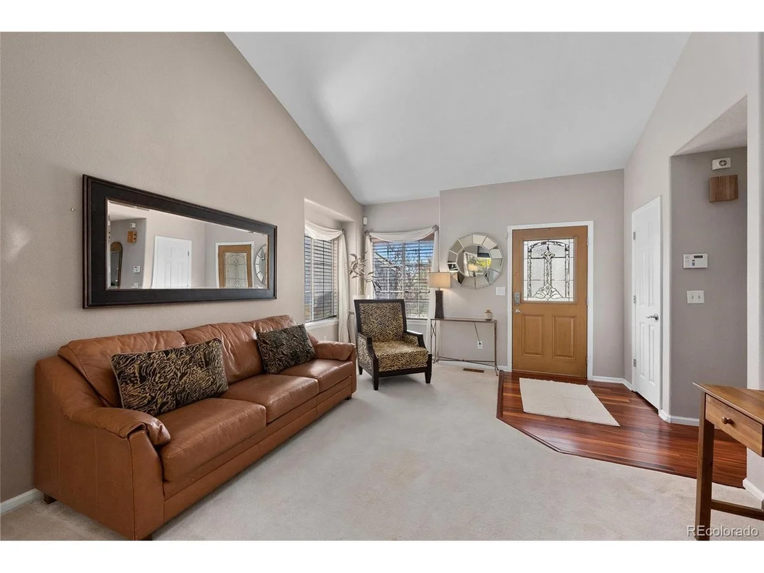 Photo of 469 Briggs Pl