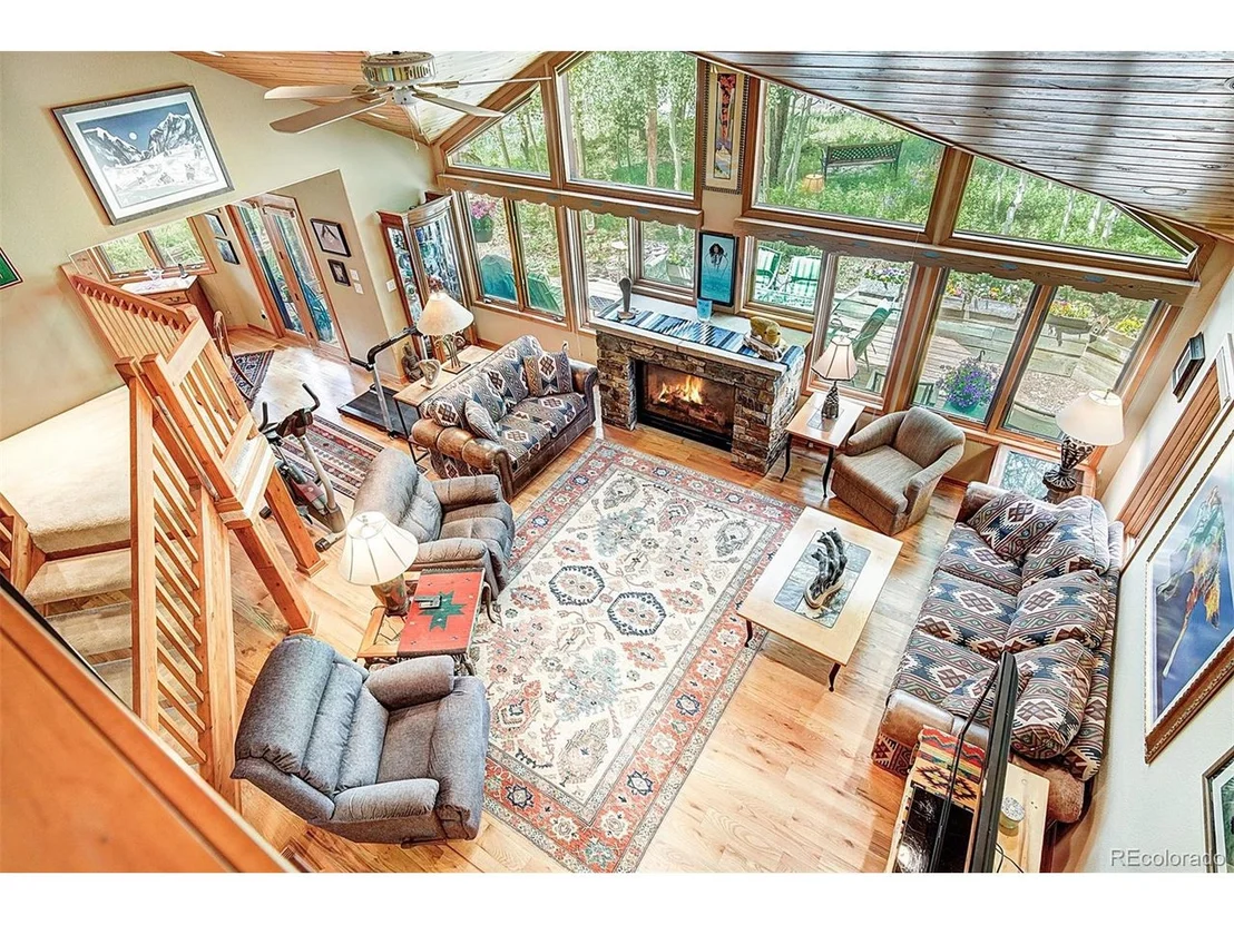 Photo of 1690 Falcon Cir