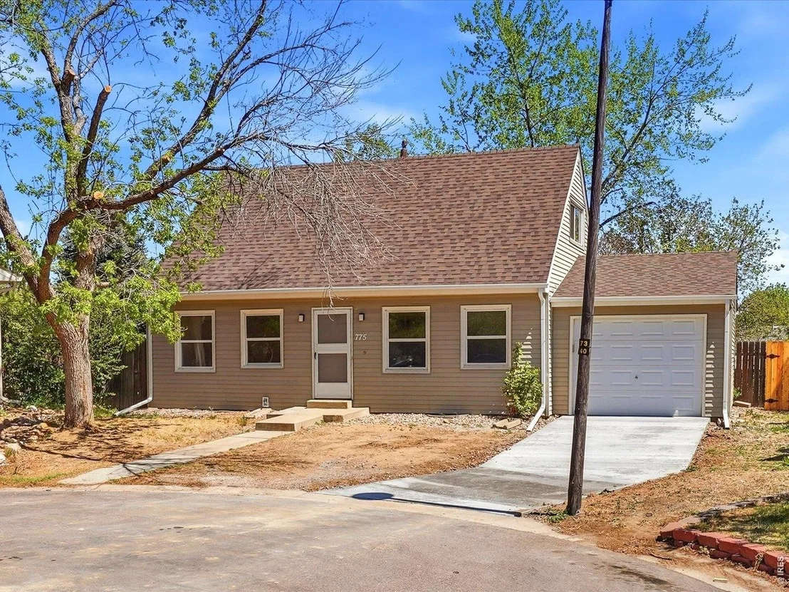 Photo of 775 Bedivere Cir