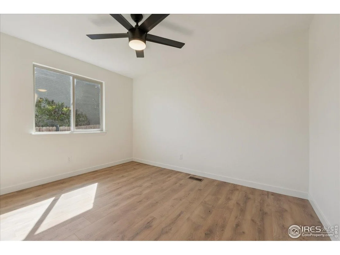 Photo of 2476 Sunset Dr