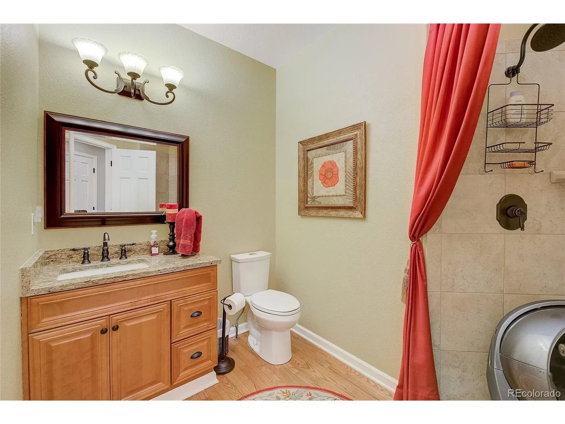 Photo of 10085 Glenstone Cir