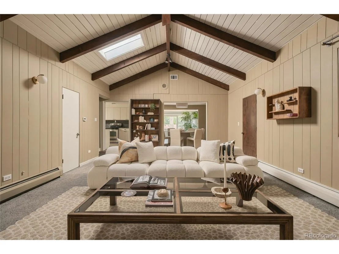 Photo of 4050 Field Dr