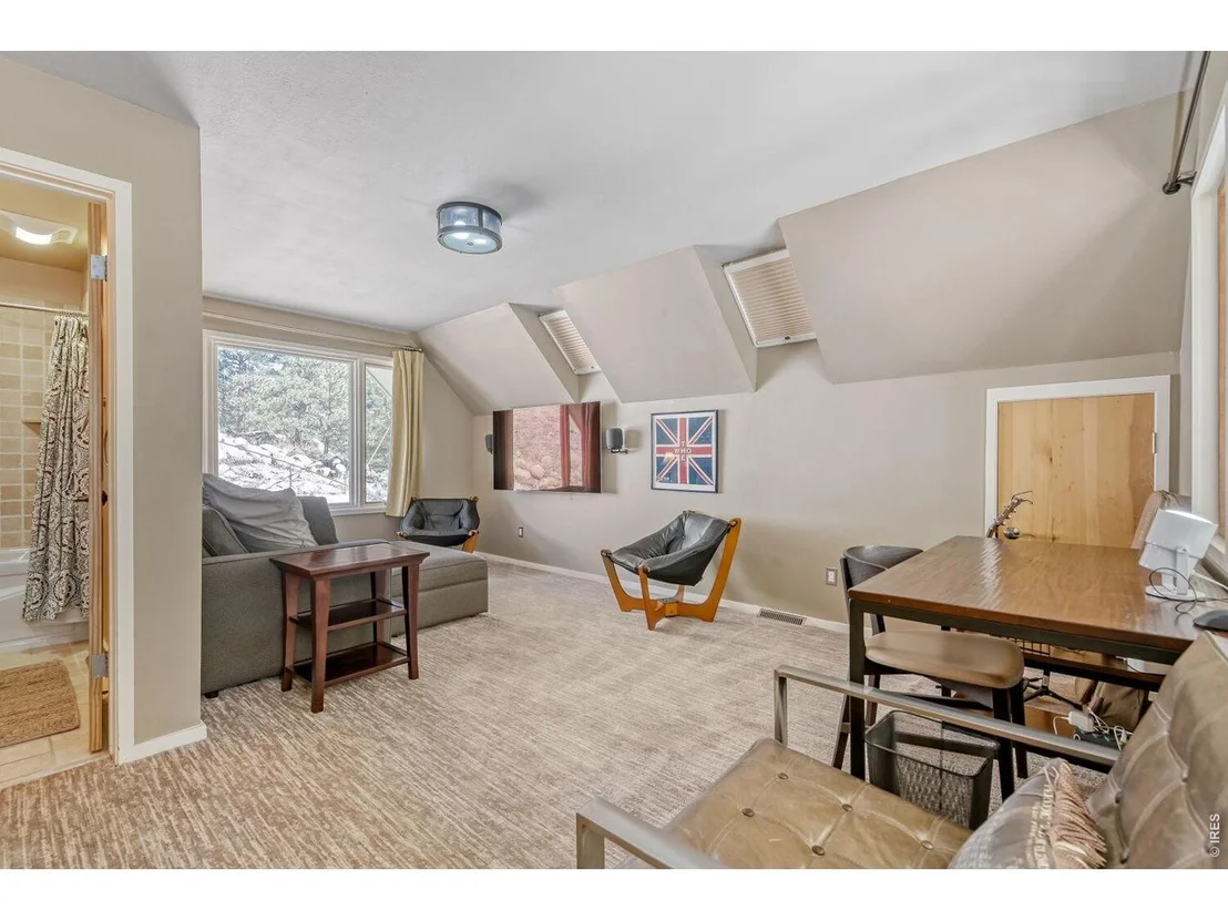 Photo of 3132 Linden Dr