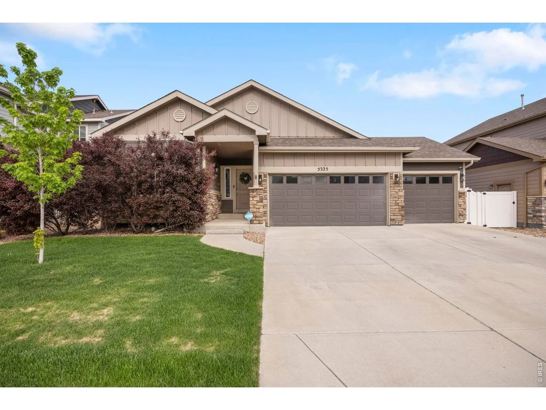 Photo of 5225 Carmon Dr