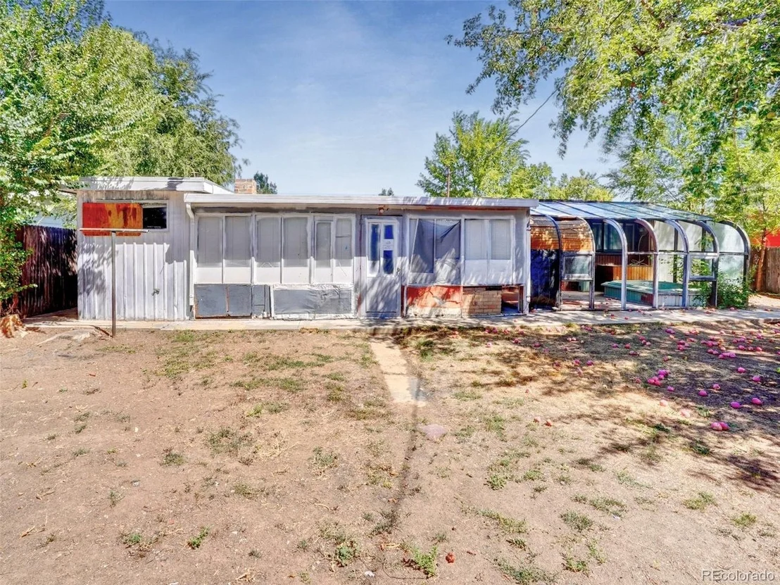 Photo of 7789 Greenleaf Ln