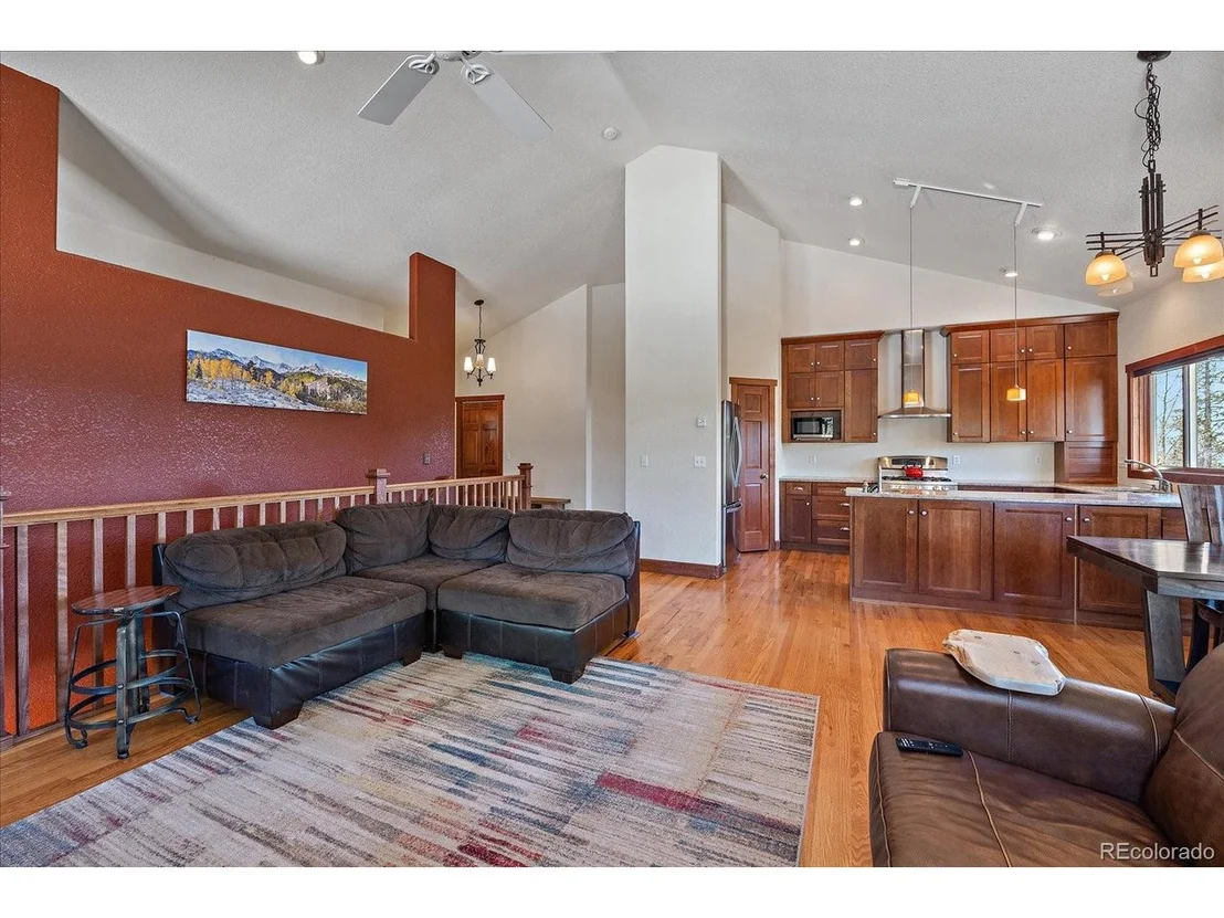 Photo of 286 Chieftain Rd
