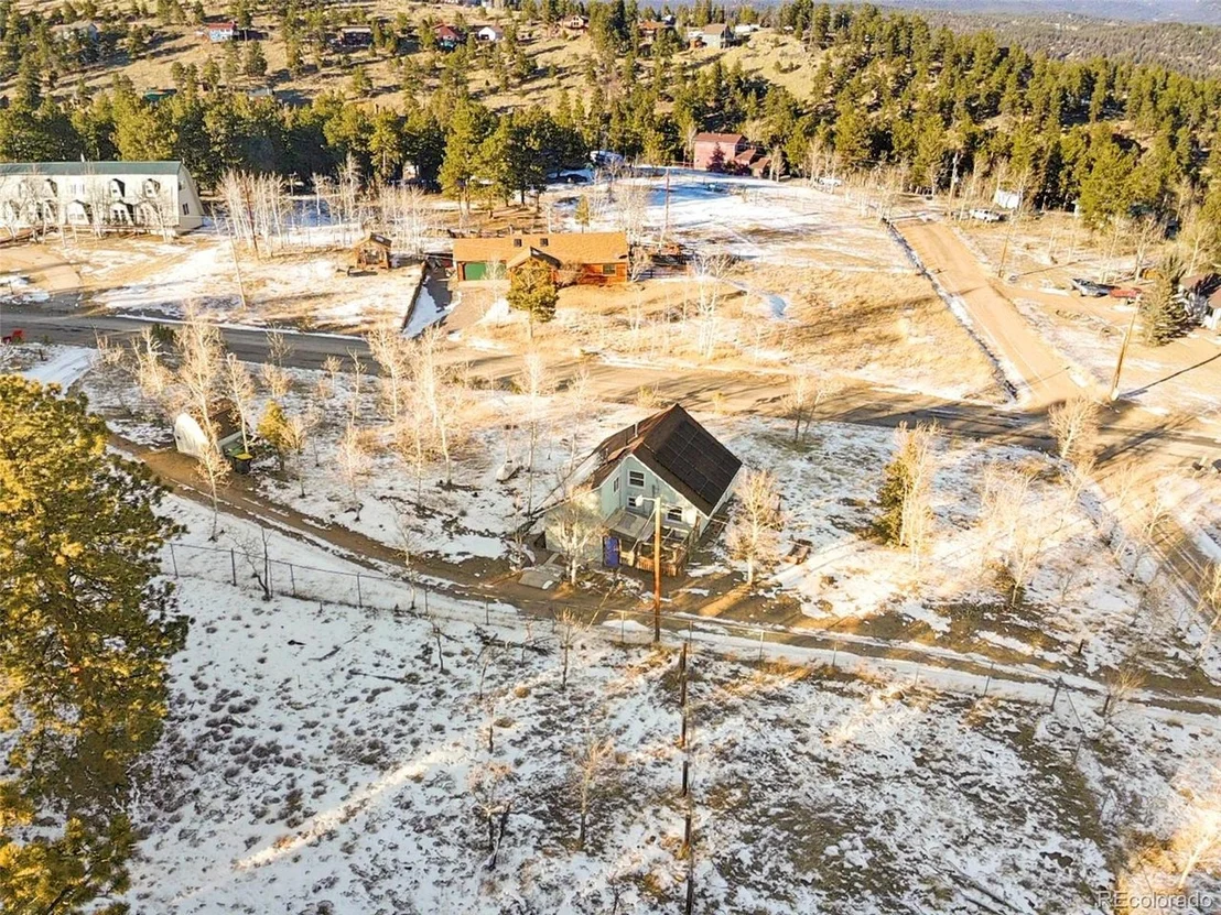 Photo of 560 S Pine Dr
