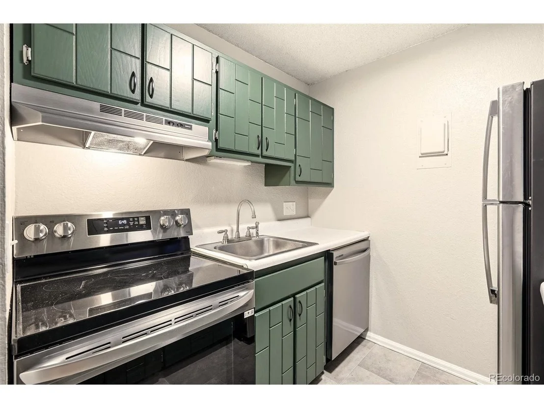 Photo of Unit KK22 at 3250 Oneal Cir