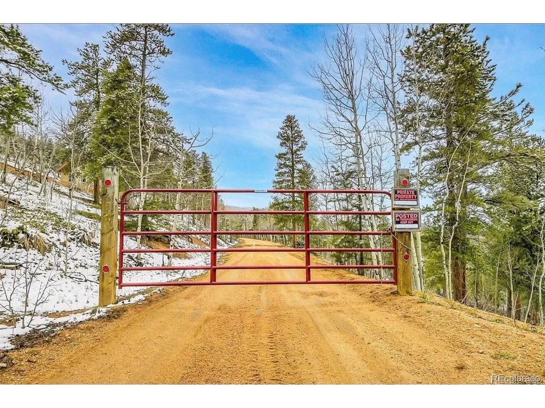 Photo of 637 Rock Rd