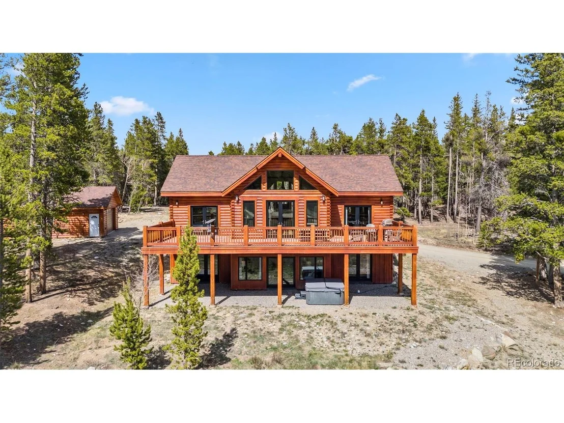 Photo of 1477 Lakeside Dr