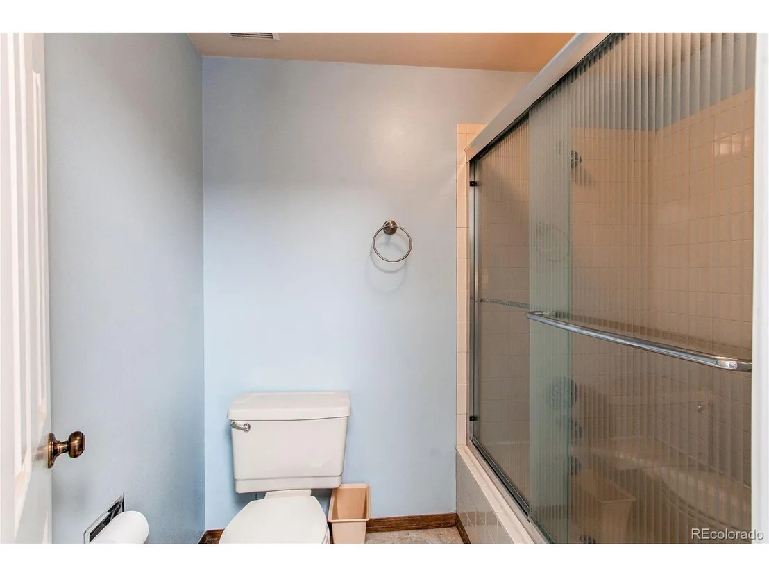Photo of 9948 King St