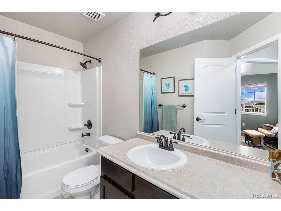 Photo of 1521 Heirloom Dr