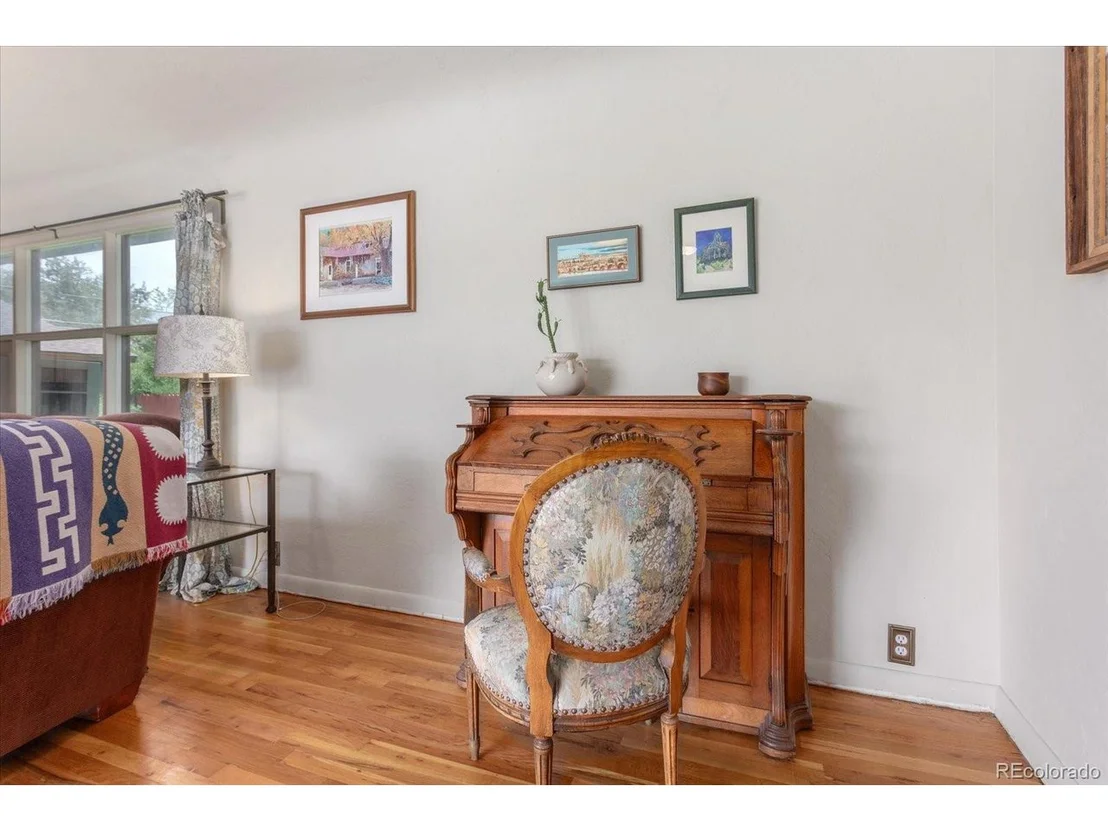 Photo of 211 Grant St
