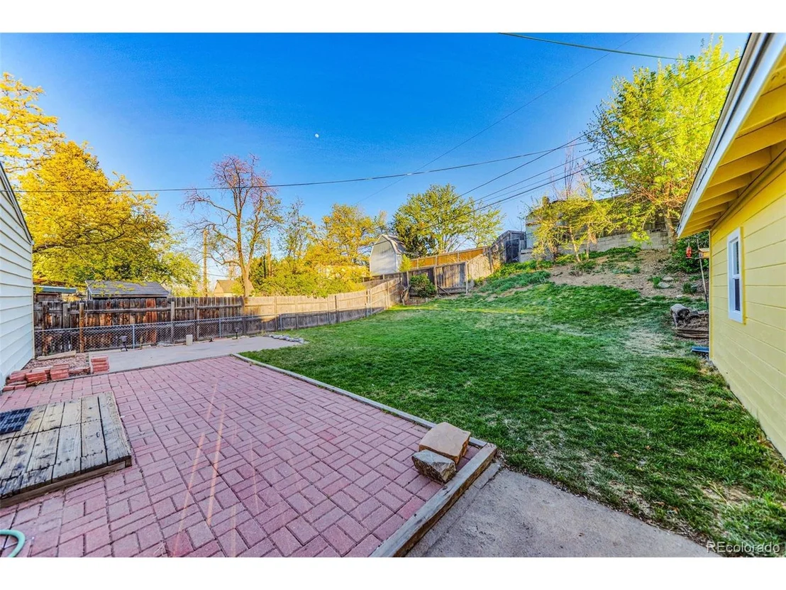 Photo of 580 Bountiful Ct