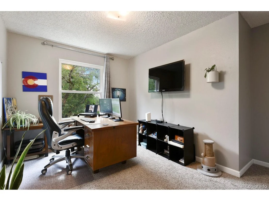 Photo of 10385 W Lambuth Pl