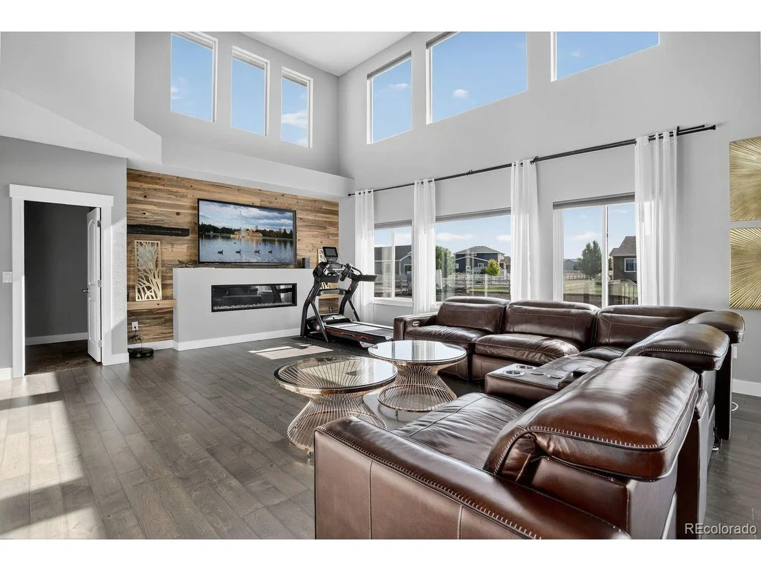 Photo of 140 Buckboard Dr