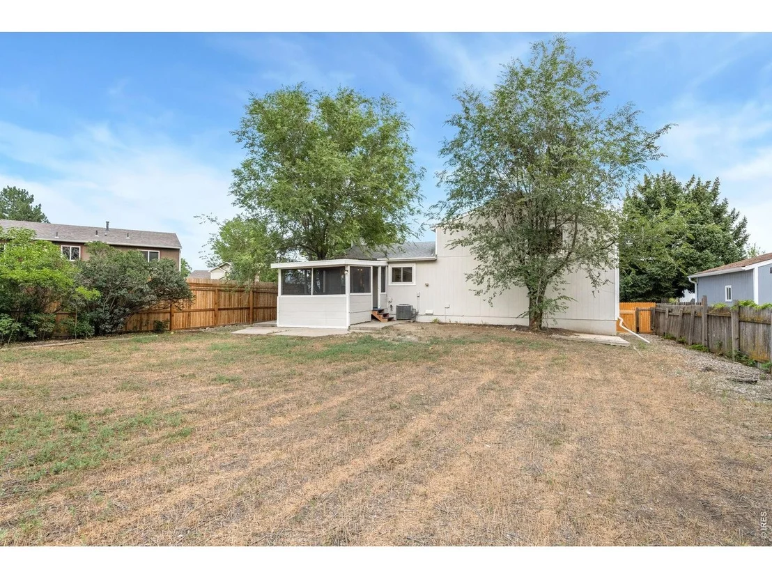 Photo of 2433 Sunset Dr