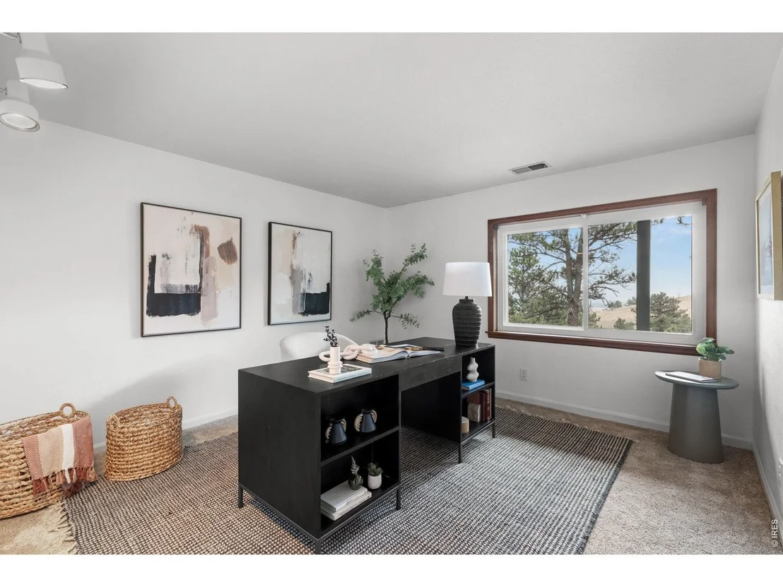 Photo of 8563 Middle Fork Rd