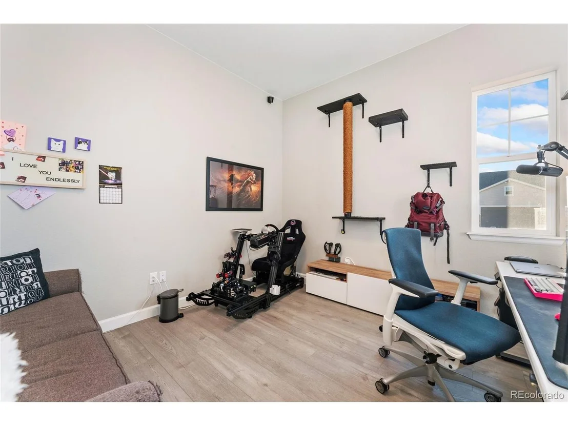 Photo of 6069 Long Branch Dr