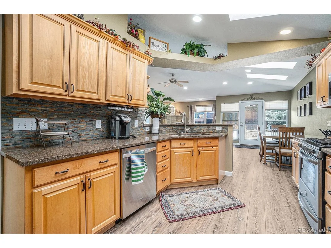 Photo of 445 Skyline Dr