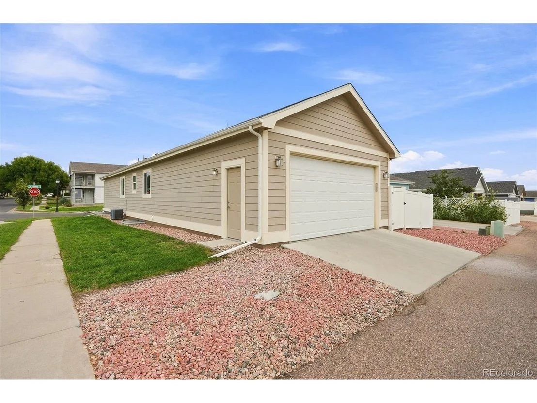 Photo of 2436 Heather Ln