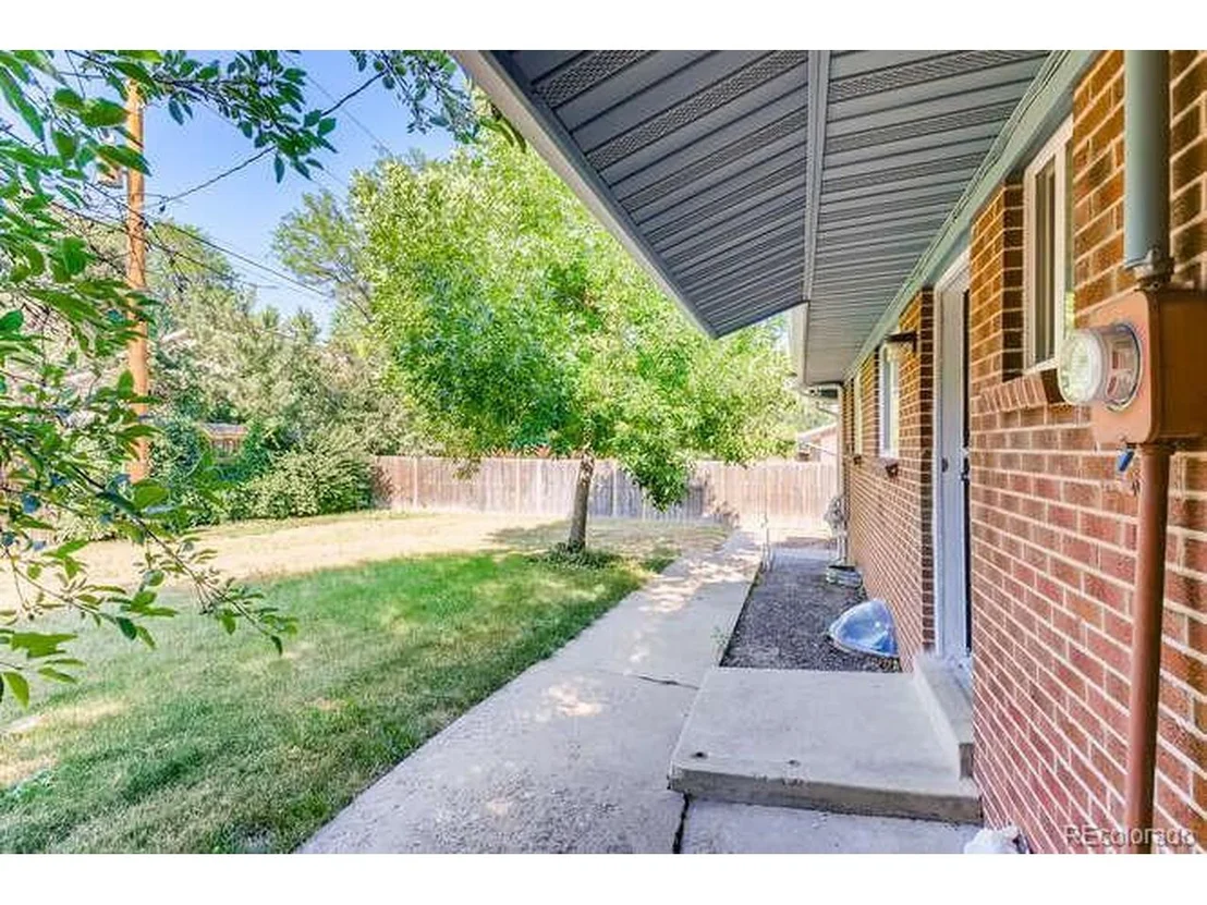 Photo of 11923 W 60th Pl