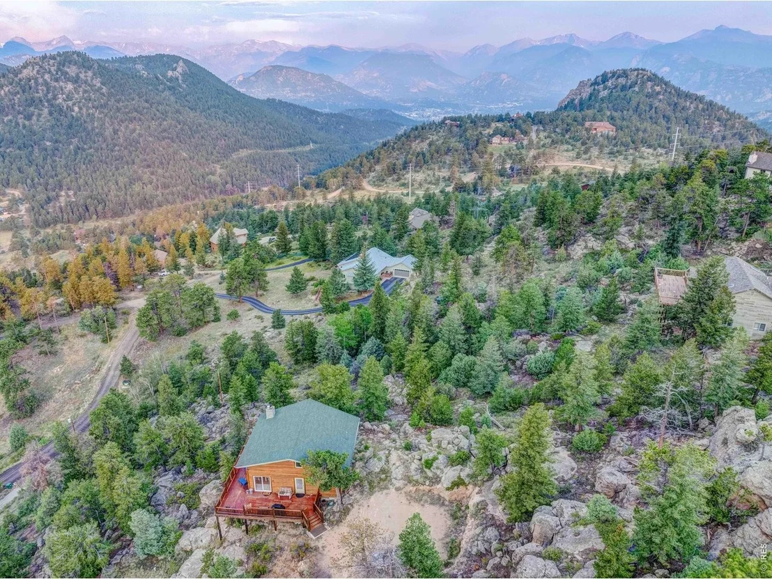 Photo of 301 Pine Tree Dr