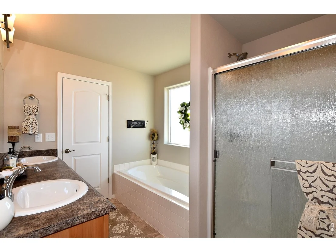 Photo of 4885 Grapevine Way