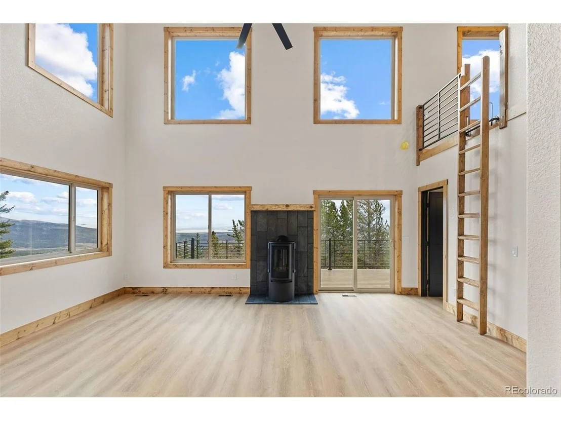Photo of 385 Silverheels Pl