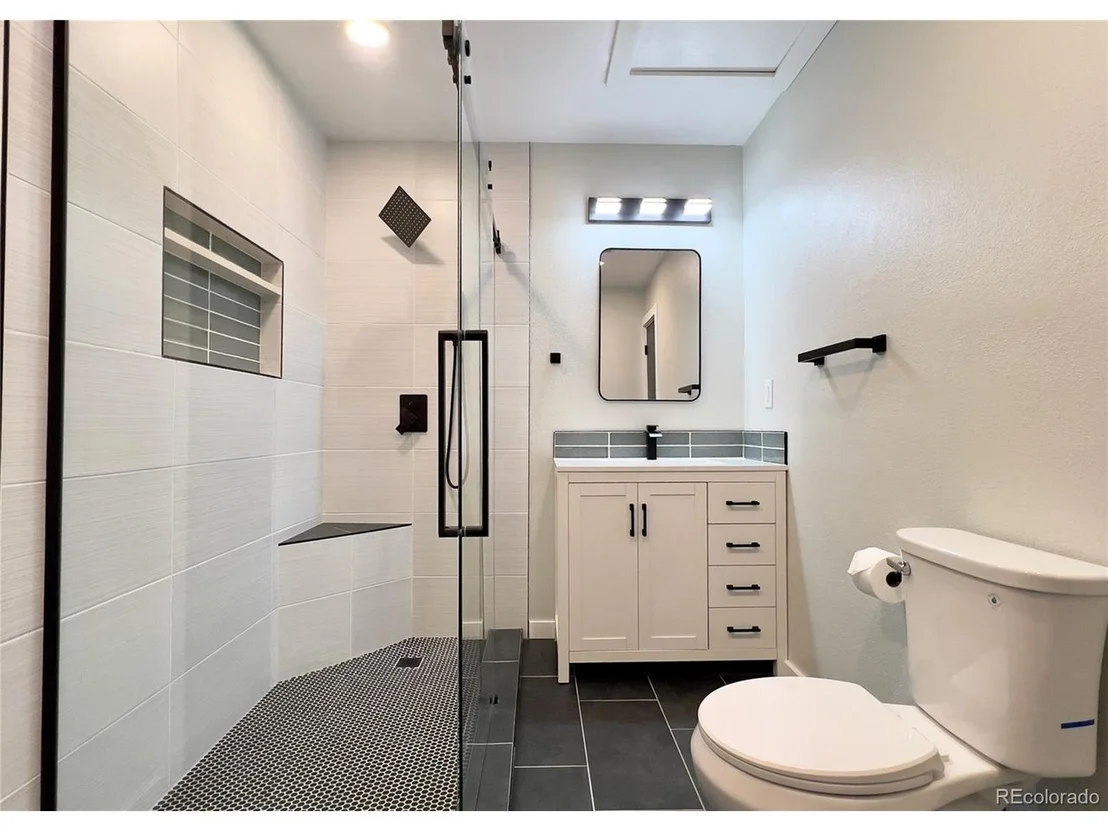 Photo of 9190 High St