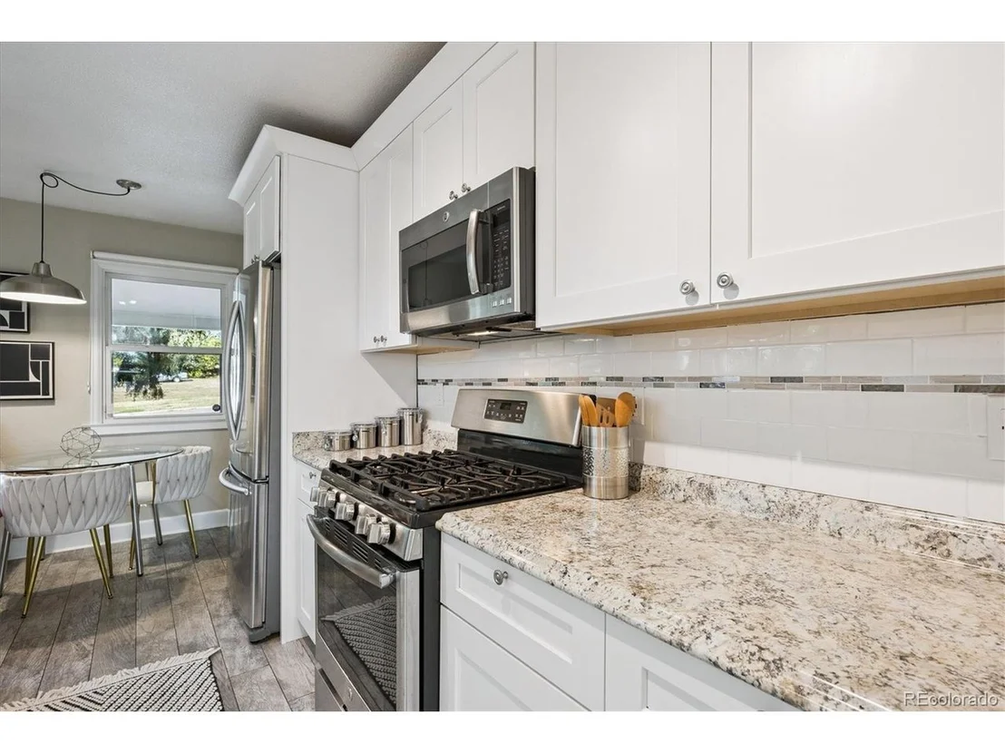 Photo of 310 King St