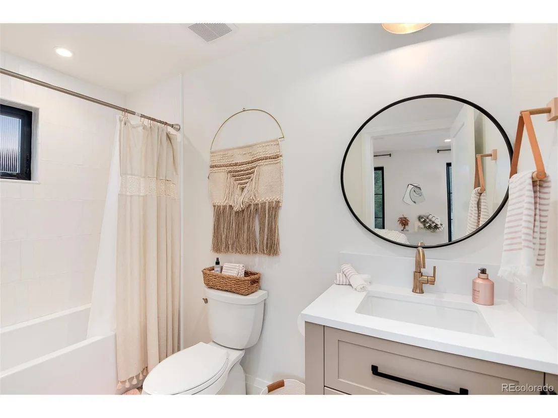 Photo of 655 Jersey St