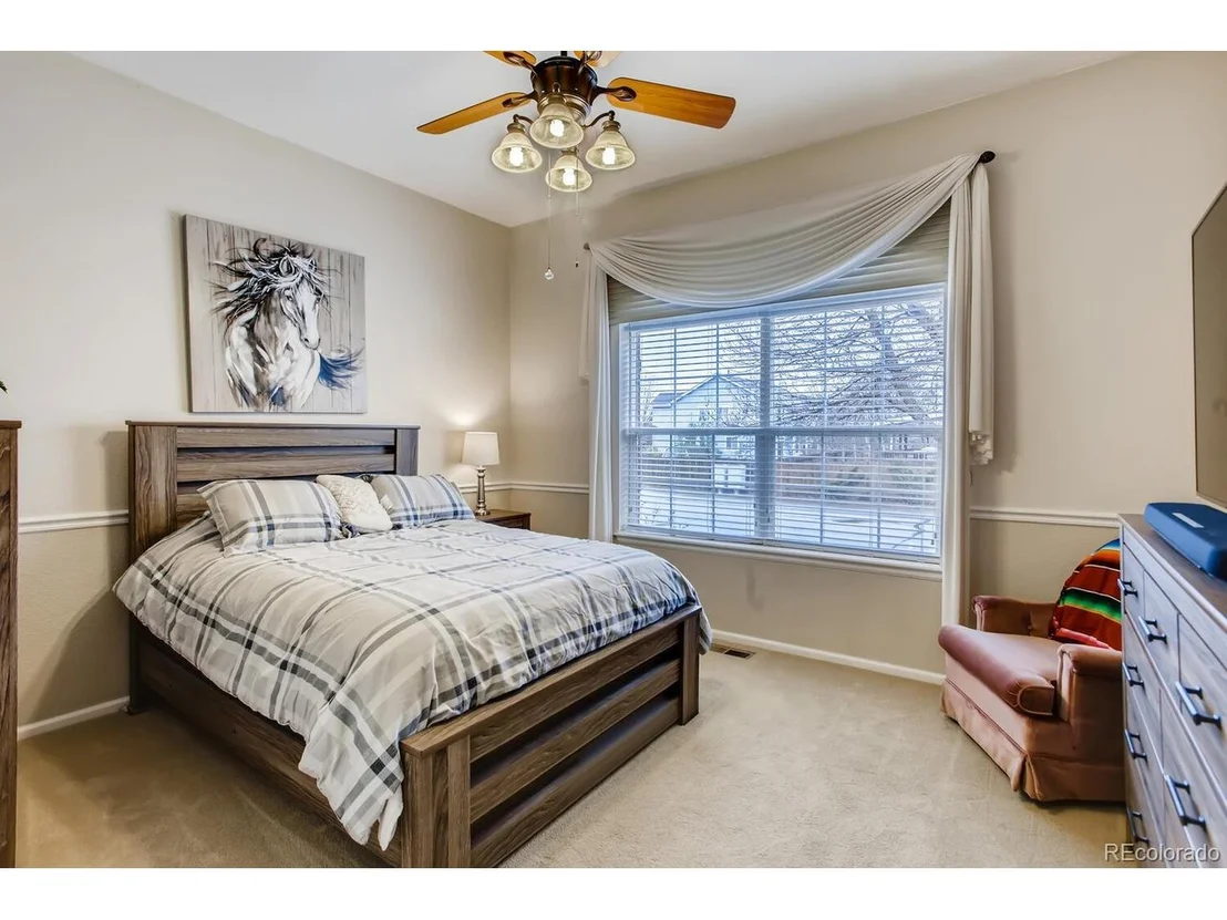 Photo of 5974 Stagecoach Ave
