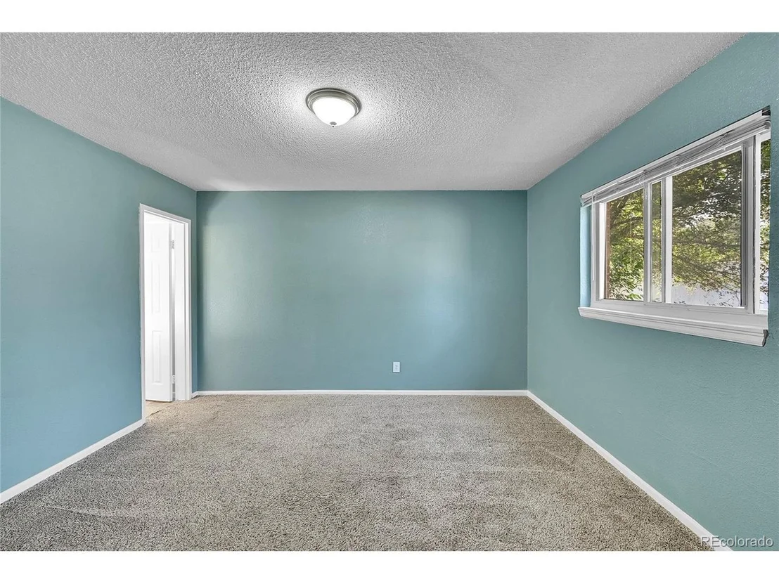 Photo of 1331 Oak Pl