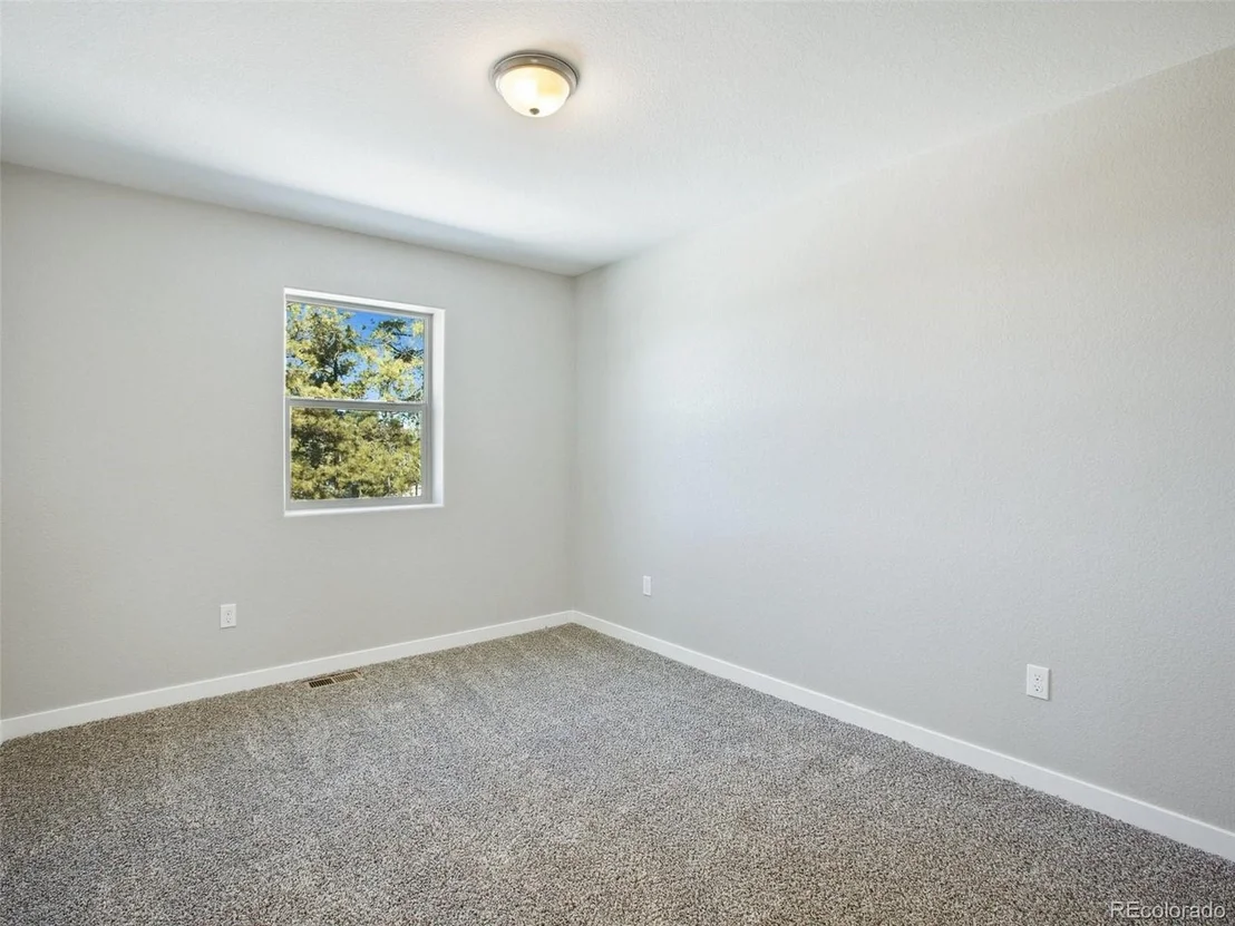 Photo of 96 Cameron Cir