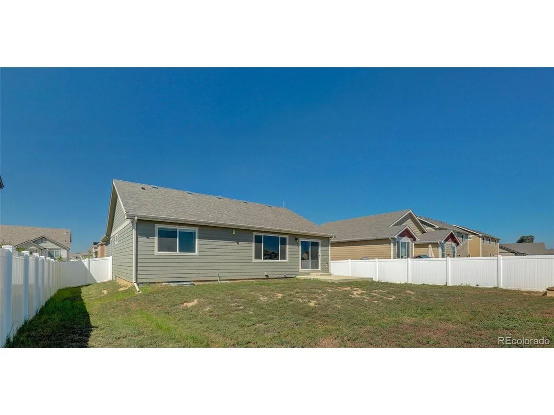 Photo of 988 Axis Dr