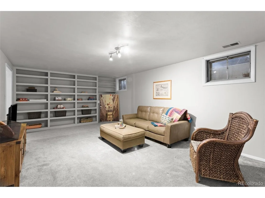 Photo of 6487 Independence Way
