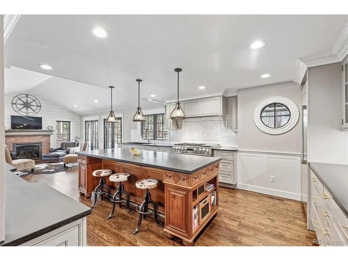 Photo of 590 Grey Squirrel Way