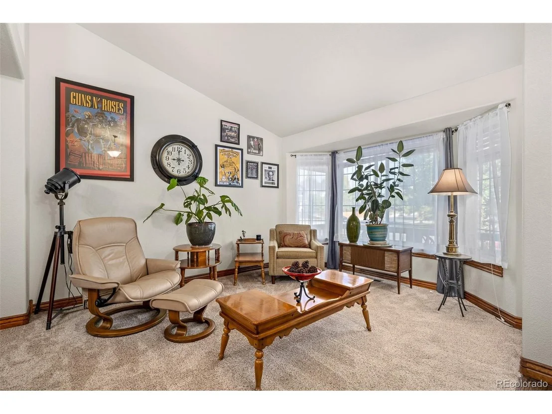 Photo of 6758 Sunburst Ave
