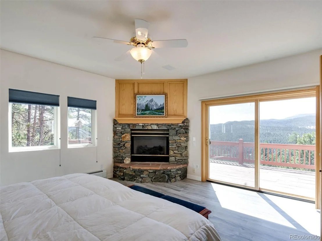 Photo of 180 Nuthatch Rd