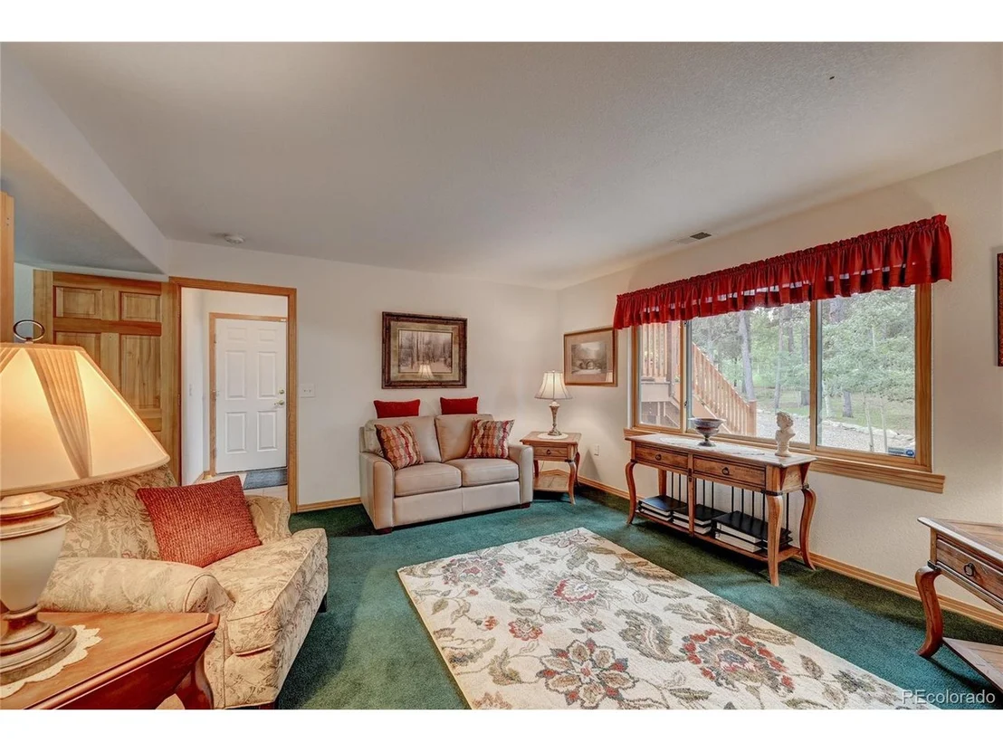 Photo of 631 Lodge Pole Dr