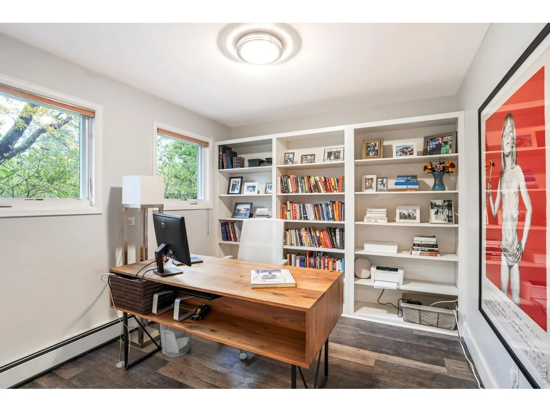 Photo of 200 Mohawk Dr