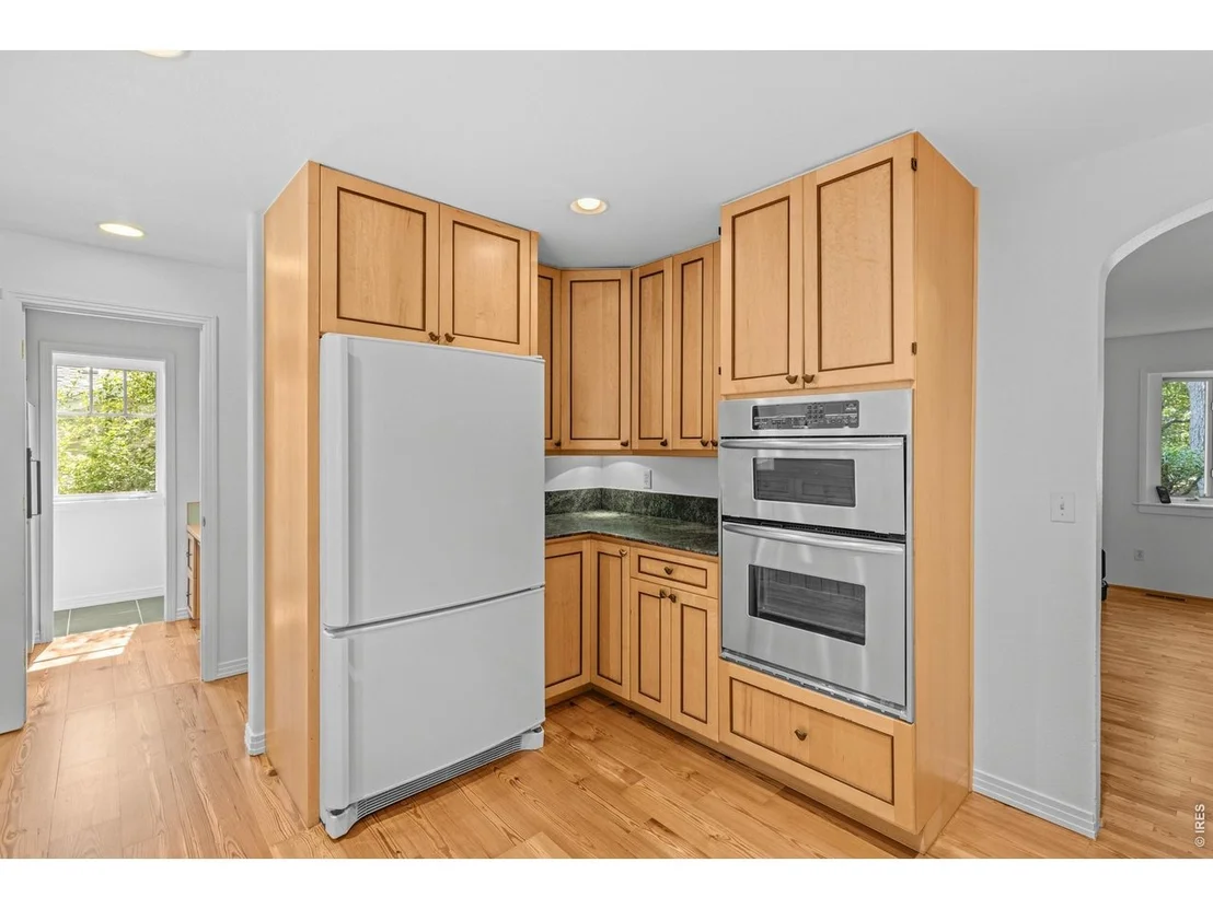 Photo of 1709 Mariposa Ave