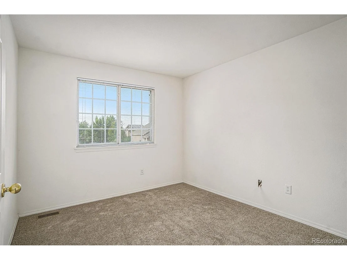 Photo of 6520 Stagecoach Ave
