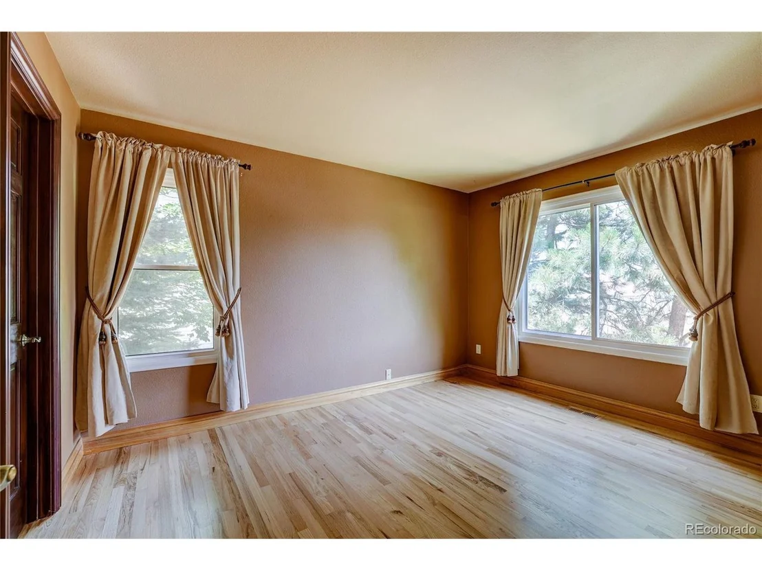 Photo of 8844 Forrest Dr