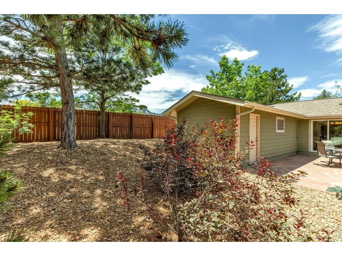 Photo of 1490 Chambers Dr