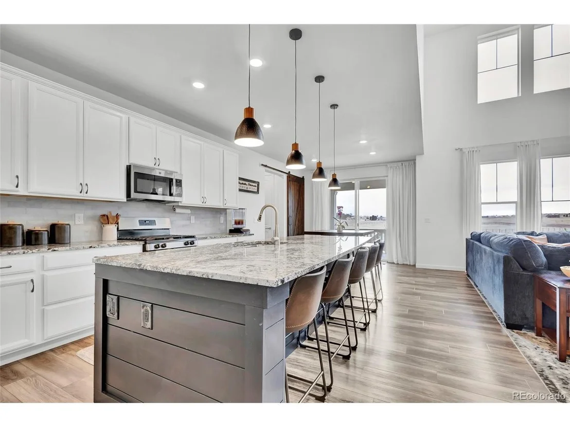 Photo of 1210 Horsetail Loop